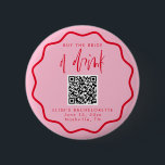 Badge Rond 5 Cm Acheter L'Épouse A Boire Bachelorette Bouton<br><div class="desc">Il s'agit d'une bachelorette audacieuse et moderne en faveur acheter à la mariée un bouton de boisson avec une belle police calligraphique et des teintes de rose et rouge. Toutes les couleurs sont modifiables. // Pour les designs correspondants, recherchez "DELILAH" dans le magasin Sincerely By Nicole Zazzle. * Si vous...</div>