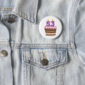 Badge Rond 5 Cm Âge 53 sur gâteau d'anniversaire (En situation)