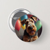 Badge Rond 5 Cm Airedale chien avec gâteau et ballons (Devant & derrière)