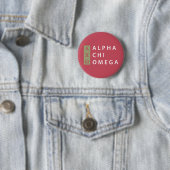 Badge Rond 5 Cm Alpha Chi Omega | Logo Empilé (En situation)