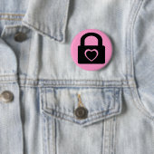 Badge Rond 5 Cm amour fermé. (En situation)