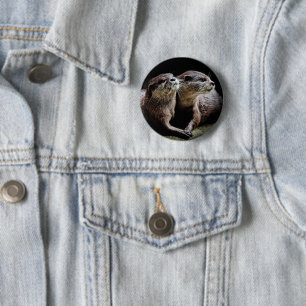 Badge Rond 5 Cm Animaux de bébés cutest Otters tenant les mains