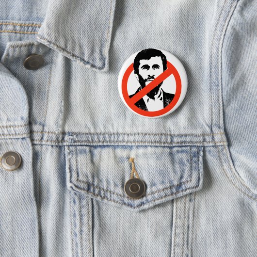 Badge Rond 5 Cm Anti-Ahmadinejad (En situation)
