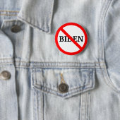 Badge Rond 5 Cm Anti Joe Biden (En situation)