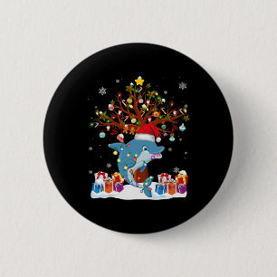 Badge Rond 5 Cm Arbre de lumières de Noël Dauphin portant un chape