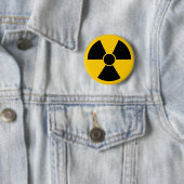 Badge Rond 5 Cm Arme nucléaire noire (En situation)