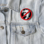 BADGE ROND 5 CM AUCUNE HILLARY (En situation)
