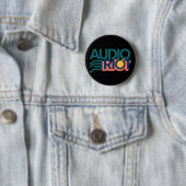 Badge Rond 5 Cm Audio Riot Band Logo Circle Pin (En situation)