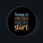 Badge Rond 5 Cm Aujourd'Hui Est Un Nouveau Début Motivationnel Cit<br><div class="desc">Aujourd'hui est un nouveau départ. Un slogan inspirant et motivant pour ceux qui sont sur le point de commencer à un régime alimentaire ou un jouney de remise en forme. Ce joli produit de typographie d'écriture manuscrite est parfait pour redémarrer la résolution de votre nouvelle année et recommencer. Diffusez de...</div>