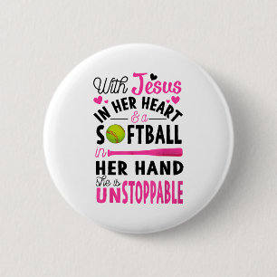 Badge Rond 5 Cm Avec Jésus dans son cœur et un Softball elle est i
