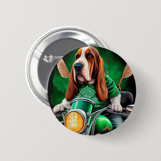 Badge Rond 5 Cm Basset Hound Chien conduisant vélo St. Patrick's D (Devant & derrière)