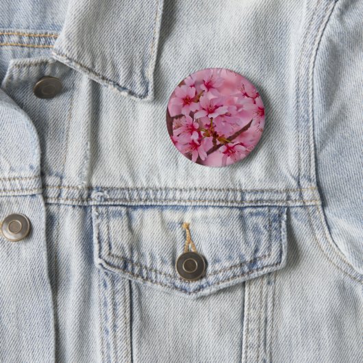 Badge Rond 5 Cm Bathed in Pink Japanese Cherry (En situation)