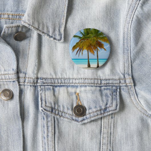 Badge Rond 5 Cm Beaux palmiers sur une plage tropicale (En situation)