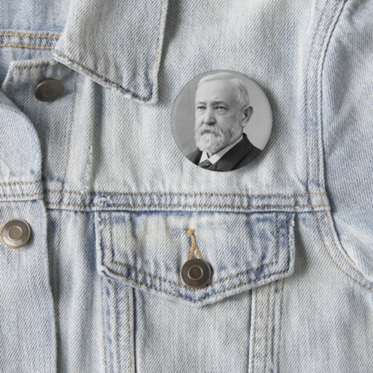 Badge Rond 5 Cm Benjamin Harrison 23 (En situation)
