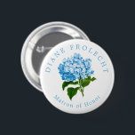 Badge Rond 5 Cm Blue Hydrangea Party Matron d'honneur<br><div class="desc">Aidez votre fête de mariage à se connaître avec ces boutons joliment simples et amusants portatifs avec texte de nom facile à customiser, élégant, voûté le rôle de titre qu'ils joueront le jour de votre mariage. Le texte chic encercle une illustration ancienne d'une fleur d'hortensia bleu français dans un joli...</div>