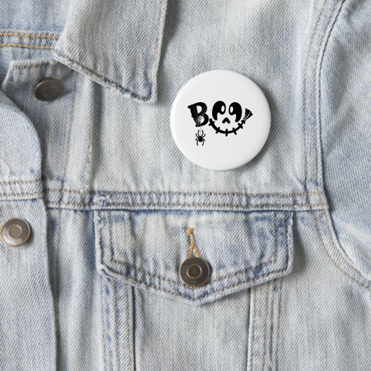 Badge Rond 5 Cm Boo - Halloween design (En situation)