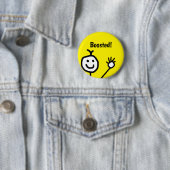 Badge Rond 5 Cm Booster Vacciné Cute Happy Face (En situation)