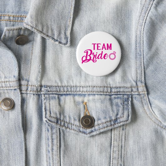 Badge Rond 5 Cm Botton Team Bride (En situation)