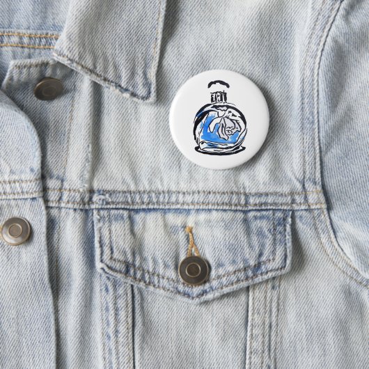 Badge Rond 5 Cm Bouteille de parfum d'illustration de mode bleue (En situation)