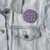 Badge Rond 5 Cm Bouton Coeurs verts (En situation)