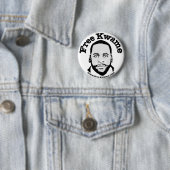 Badge Rond 5 Cm Bouton de butoir "de Kwame libre" (En situation)