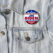 Badge Rond 5 Cm Bouton de campagne de réélection Joe Biden 2024 (En situation)