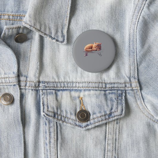 Badge Rond 5 Cm Bouton de Chat Rouquin Endormi (En situation)
