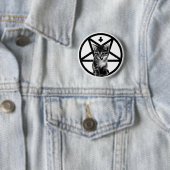 Badge Rond 5 Cm Bouton de croix inversé par chaton fâché et de (En situation)