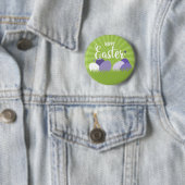 Badge Rond 5 Cm Bouton de Pâques ultra violet et vert heureux (En situation)