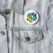 Badge Rond 5 Cm Bouton de patte d'arc-en-ciel (En situation)