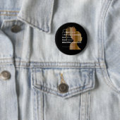 Badge Rond 5 Cm Bouton « Femme d'ébène » (En situation)