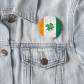 Badge Rond 5 Cm Bouton irlandais de shamrock de drapeau (En situation)