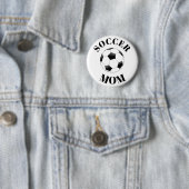 Badge Rond 5 Cm Bouton Maman de football (En situation)