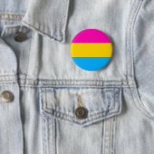 Badge Rond 5 Cm Bouton Pansexual de drapeau de fierté (En situation)