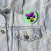 Badge Rond 5 Cm Bouton Pansy (En situation)