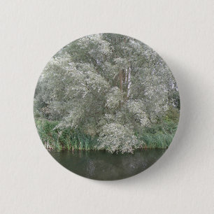 Badge Rond 5 Cm Bouton Paysage de l'arbre blanc et de la rivière