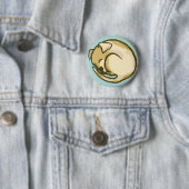 Badge Rond 5 Cm Bouton somnolent de chiot (En situation)