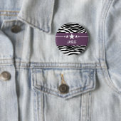 Badge Rond 5 Cm Bouton Zebra de l'étoile pourpre Sassy (En situation)