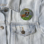 Badge Rond 5 Cm Boxeur s'étendant dans les jacinthes des bois (En situation)
