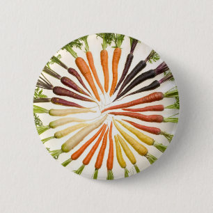 Badge Rond 5 Cm Carottes colorées d'amusement