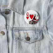 Badge Rond 5 Cm Carte de jeu Queen of Hearts (En situation)