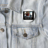 Badge Rond 5 Cm Casquette-BUSH.Miss-Meai (En situation)