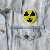 Badge Rond 5 Cm C'est arme nucléaire ! (En situation)