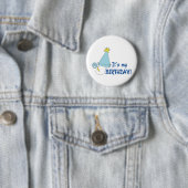 BADGE ROND 5 CM C'EST MON ANNIVERSAIRE (En situation)