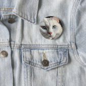 Badge Rond 5 Cm Chat blanc (En situation)