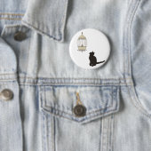 Badge Rond 5 Cm Chat et cage à oiseau (En situation)