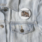 BADGE ROND 5 CM CHATONS MIGNONS DANS UN PANIER (En situation)