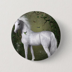 Badge Rond 5 Cm Cheval blanc dans les bois avec des colibris