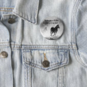 Badge Rond 5 Cm Cheval Galloping hors de la fosse (En situation)