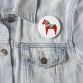 Badge Rond 5 Cm Cheval rouge de Dala de Suédois (En situation)